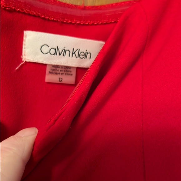Calvin Klein Elegant Red Off-Shoulder Dress - Picture 2 of 4